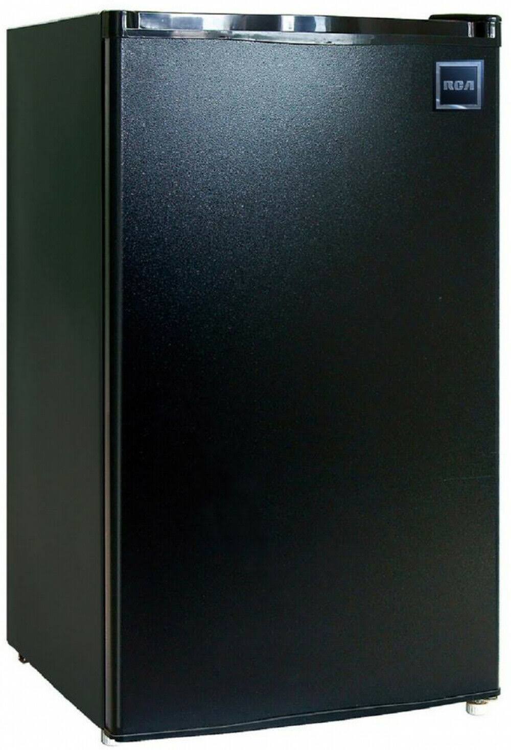 Black 4.5 Cu ft Compact Refrigerator C40901